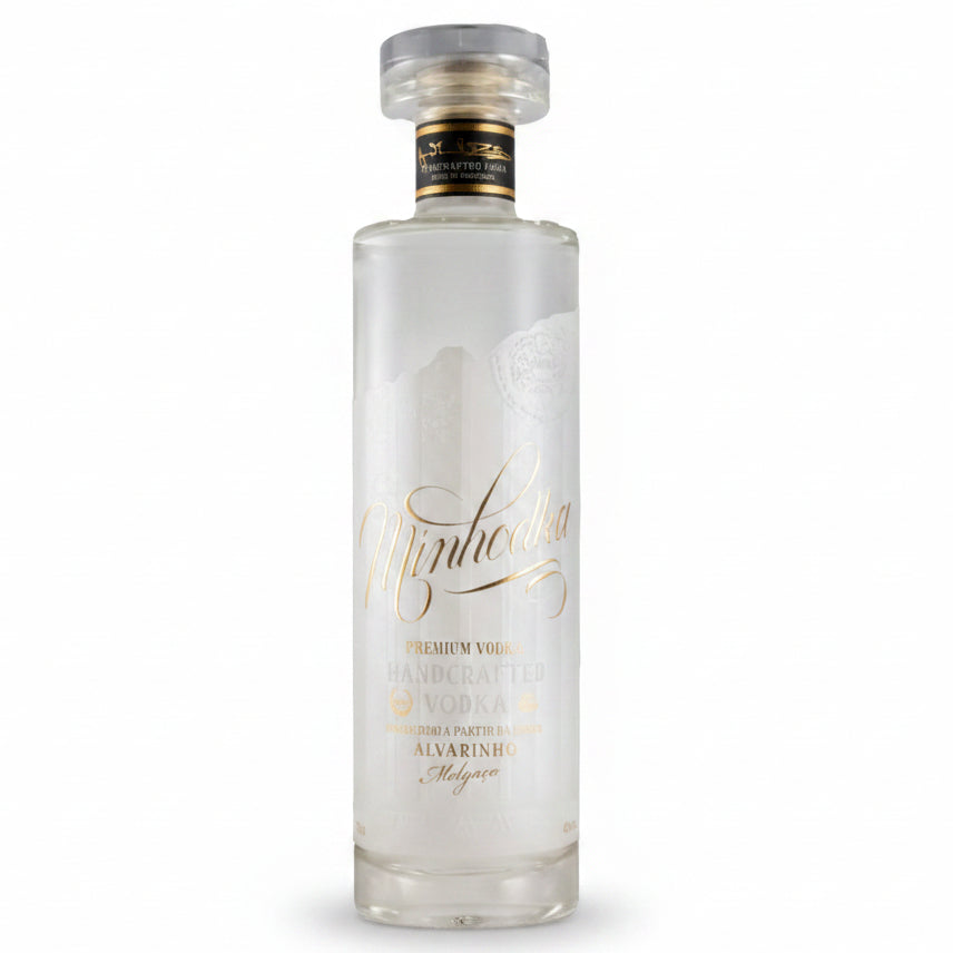 Minhodka Vodka 700ml 40% ABV Portuguese vodka for cocktails, mixed drinks, parties and serving chilled
