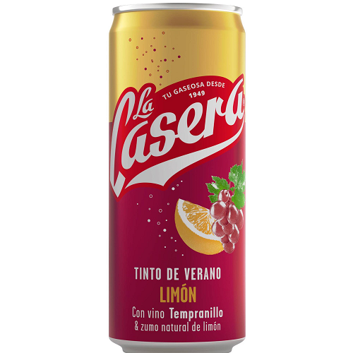 La Csera can with red and gold design on a white background